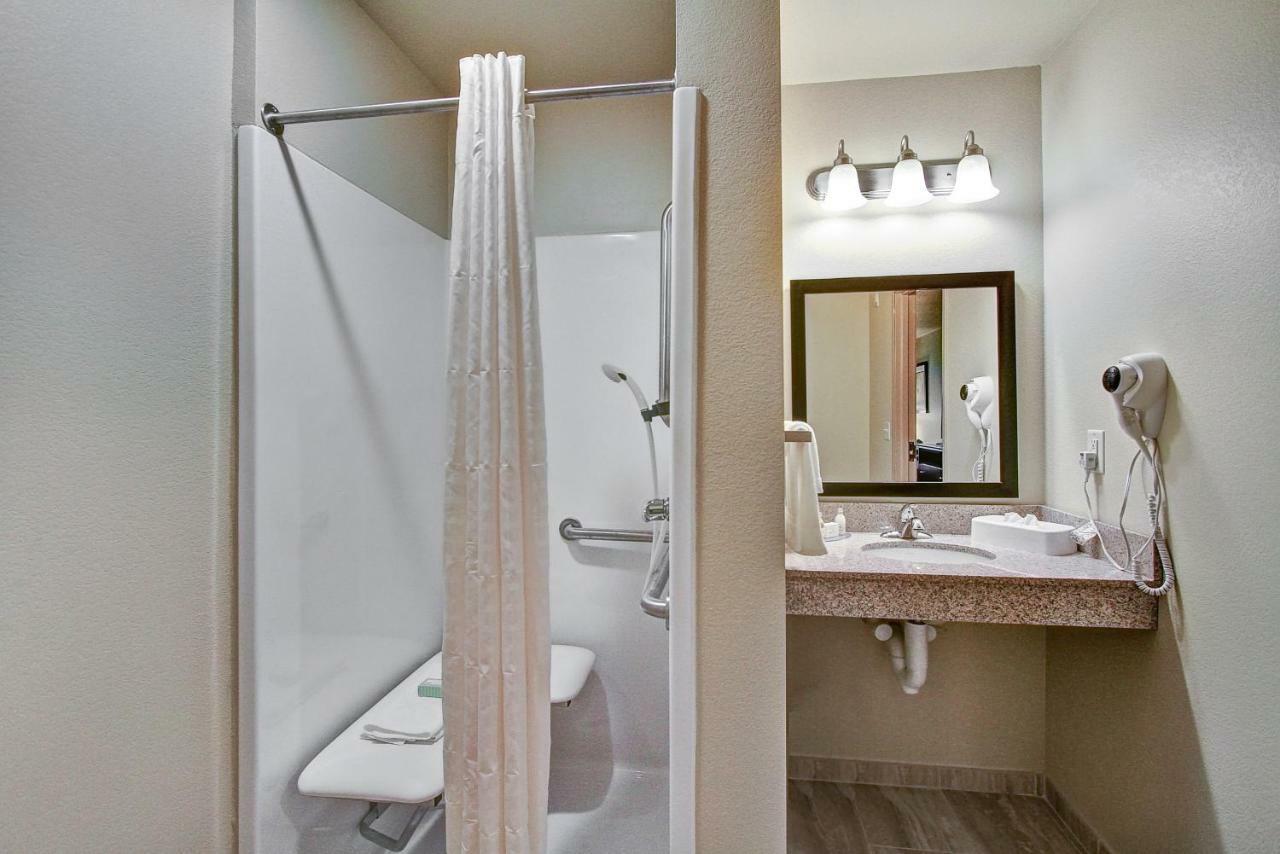 Cobblestone Hotel & Suites Pulaski/Green Bay Εξωτερικό φωτογραφία