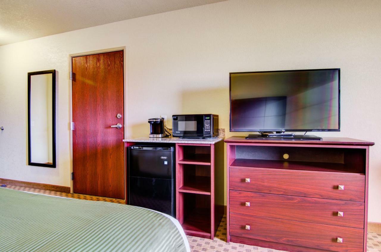 Cobblestone Hotel & Suites Pulaski/Green Bay Εξωτερικό φωτογραφία